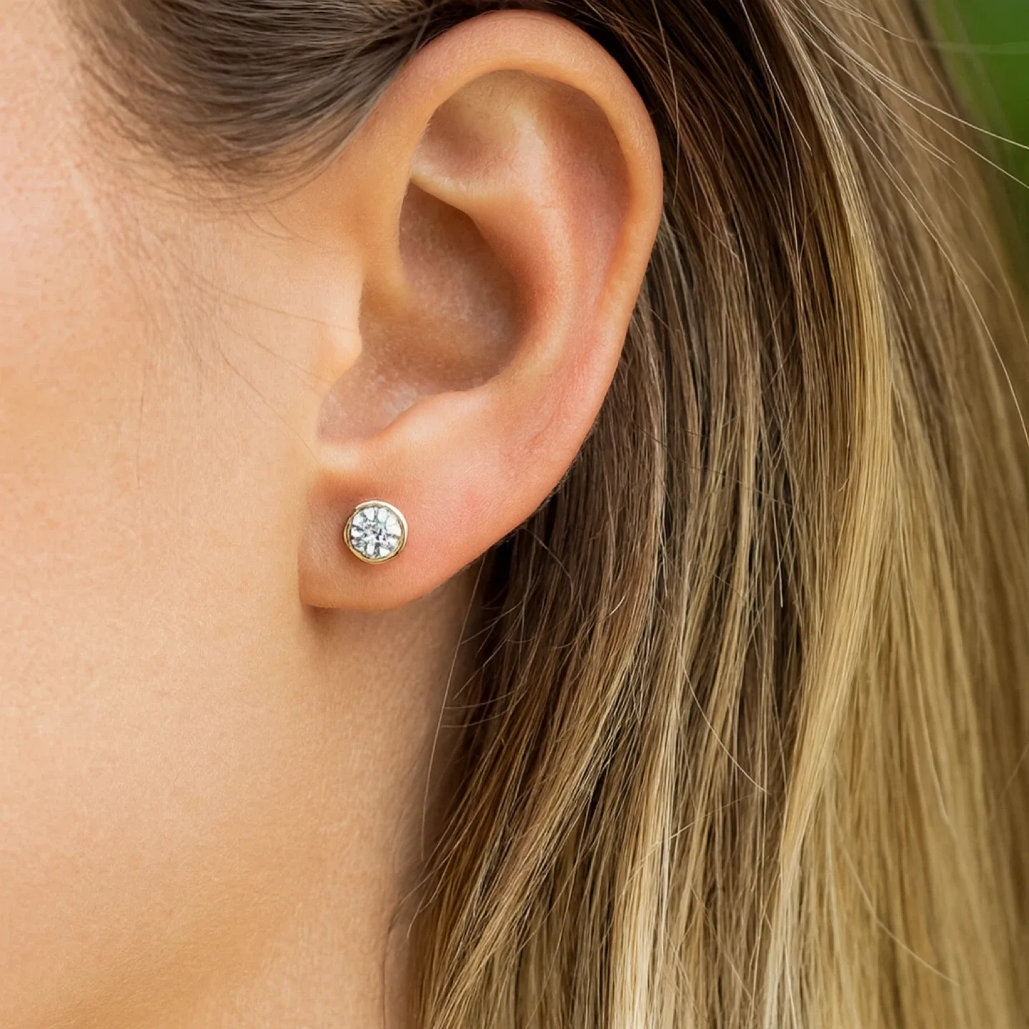 Gold Tone Bezel Set Cubic Zirconia Crystal Round Stud Earrings