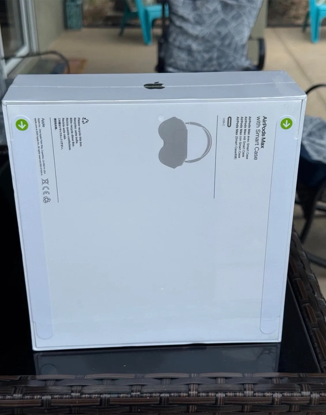 Apple AirPods Max with Smart Case - Space Gray Brand New image indicator(2)