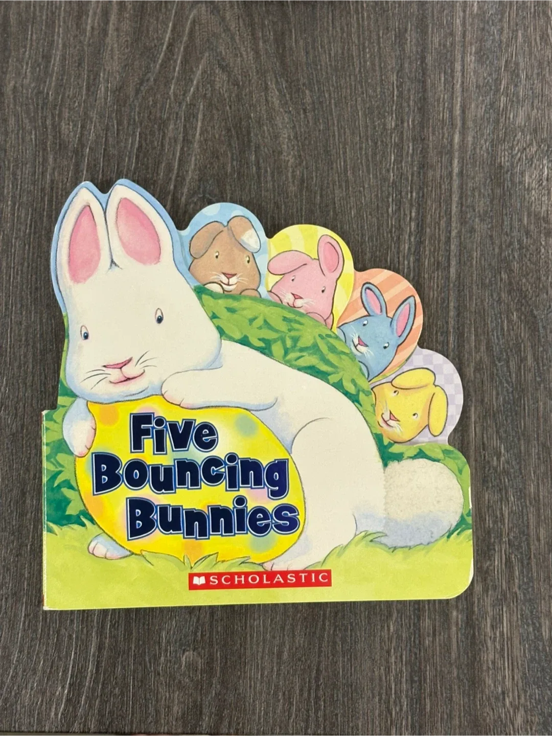 Five Bouncing Bunnies - Scholastic Book