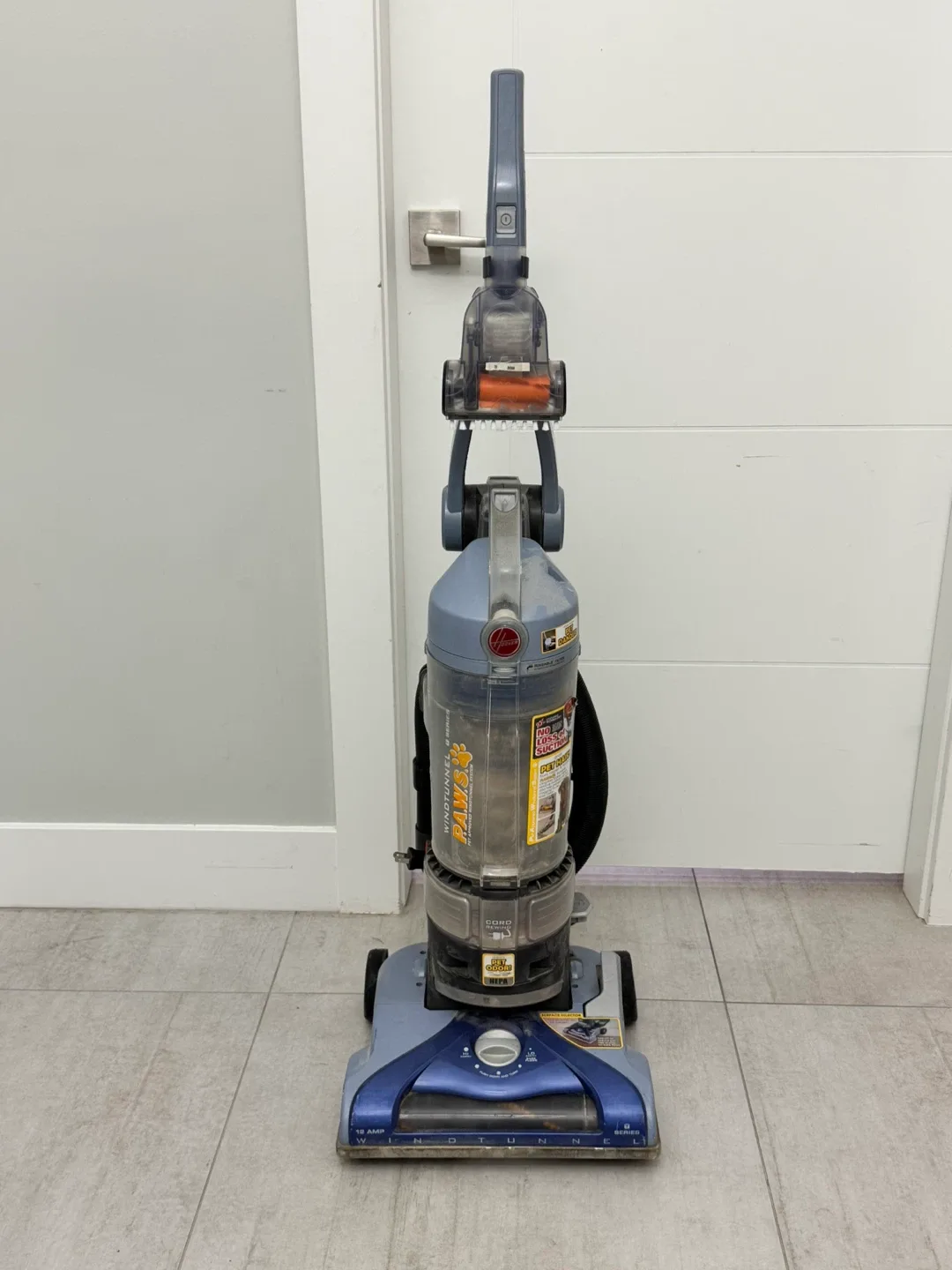 Hoover WindTunnel Vacuum Cleaner