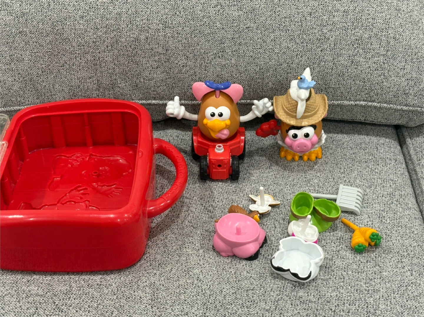 Mr. Potato Head Carry Case with Accessories - photo 2