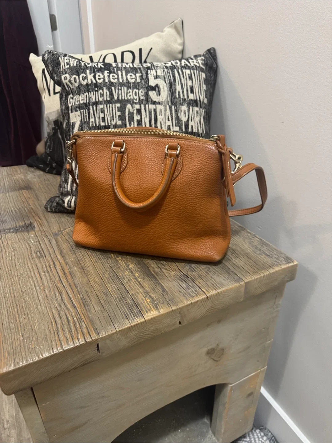 Dooney & bourke small brown pebbled leather bag image indicator(3)