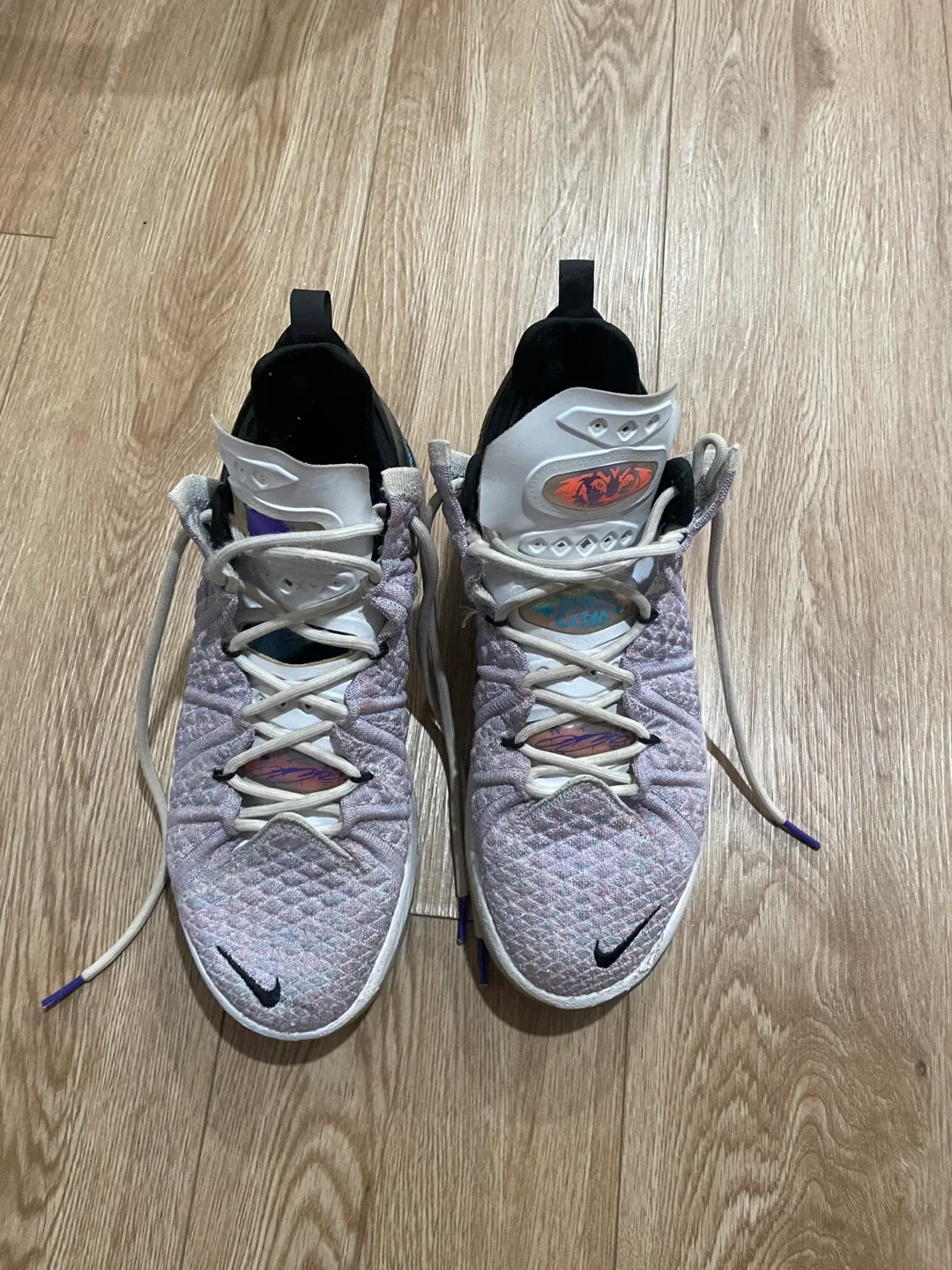 Nike LeBron XVIII Low Basketball Shoes size 9.5 men’s image indicator(3)