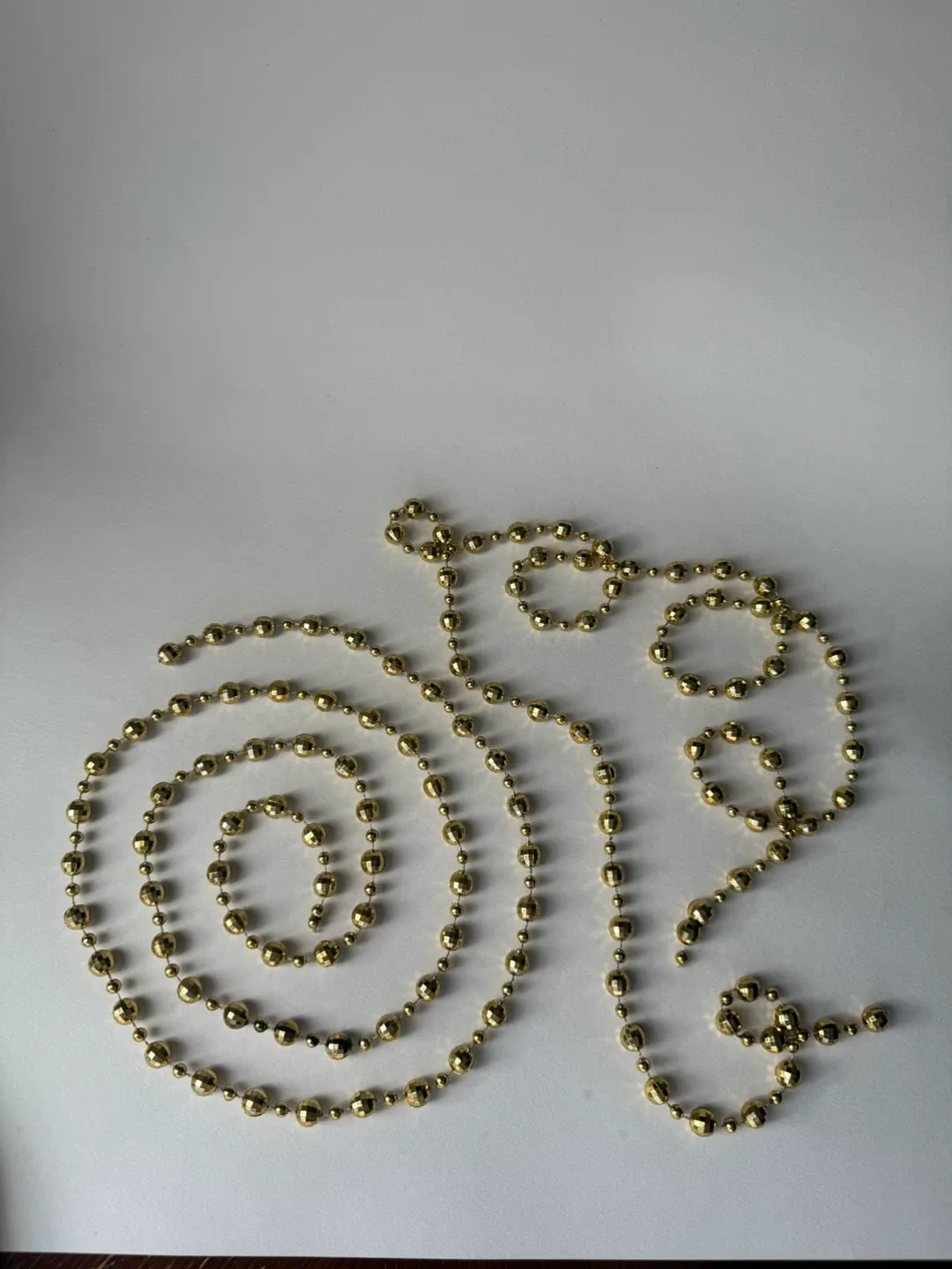 x2 small gold “disco ball” garlands image indicator(3)