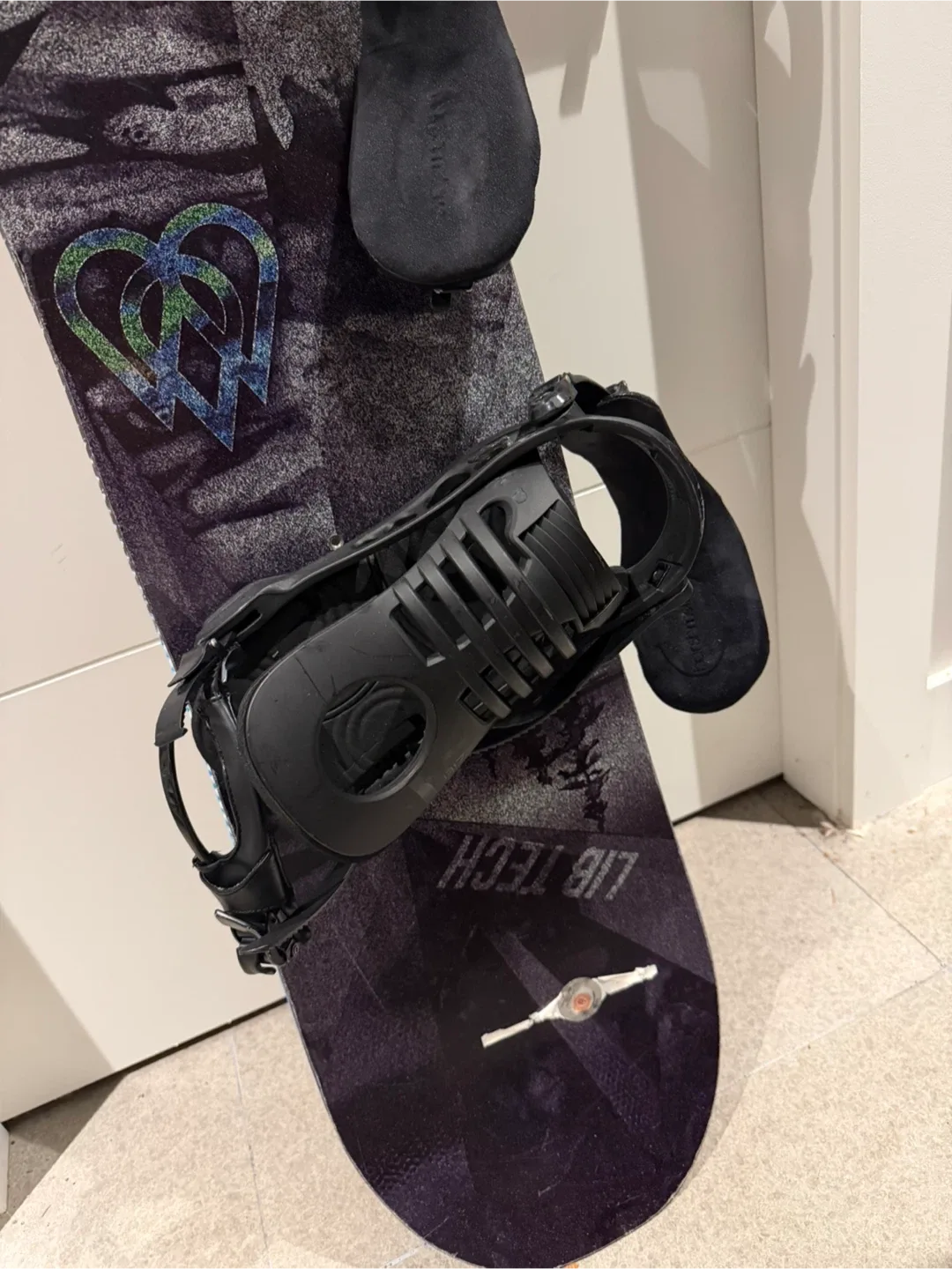 Lib Tech Rice Pro C2 BTX Snowboard 157 with binding image indicator(3)