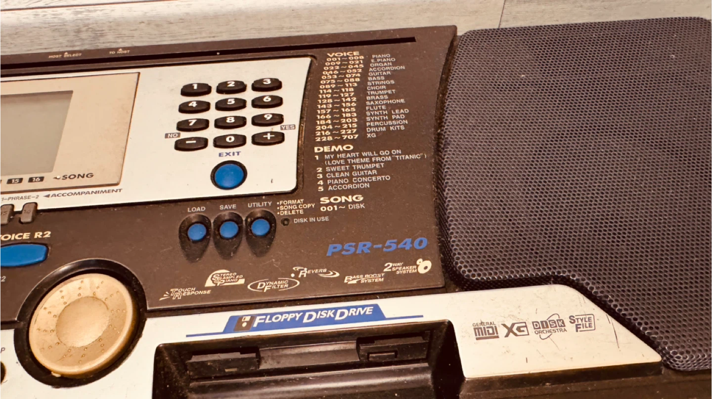 Yamaha PSR-540 Keyboard - photo 2