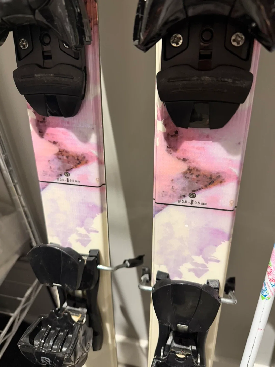Women Rossignol Skis 156cm with Boots and Poles image indicator(3)