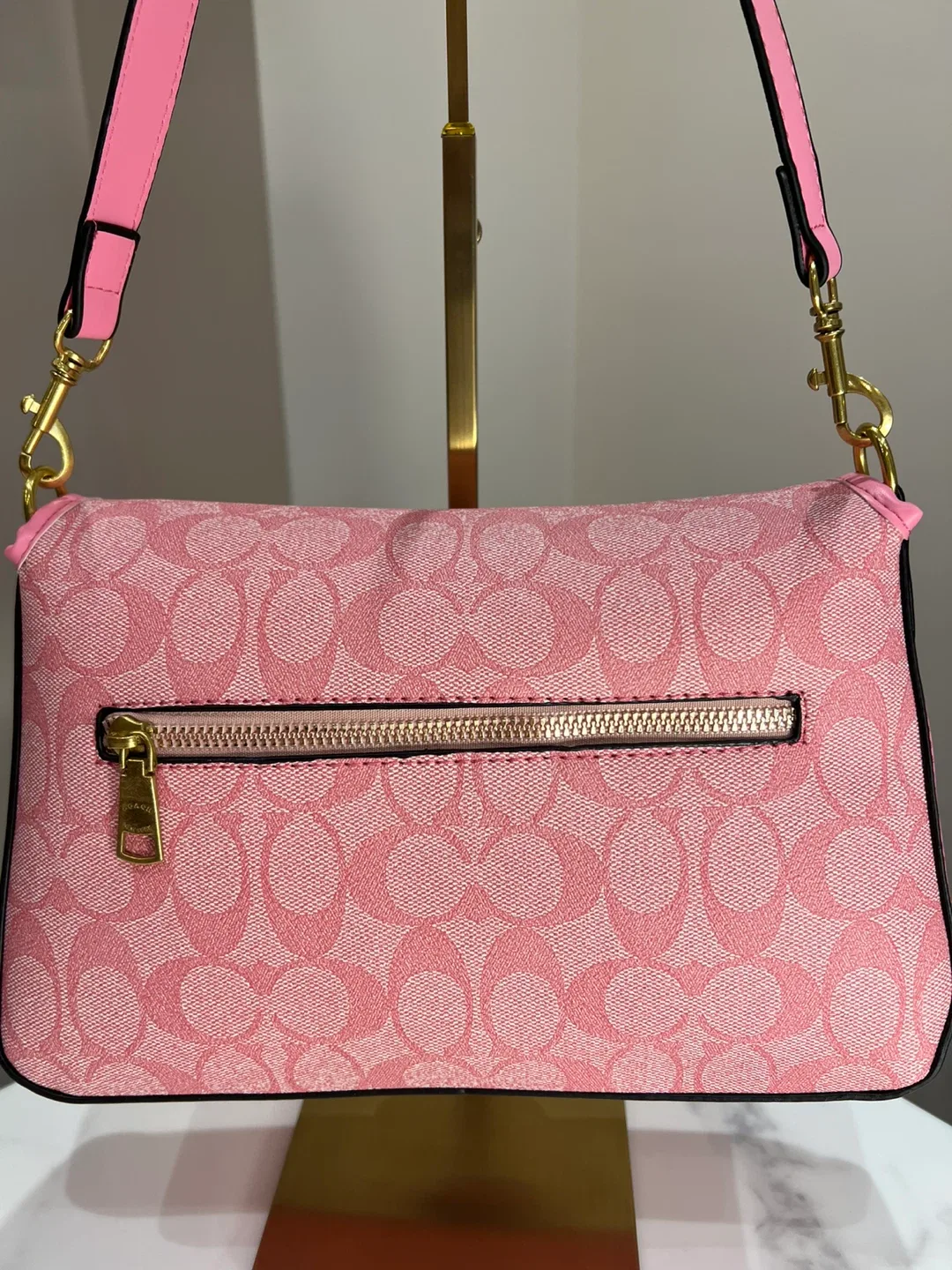 Coach purse image indicator(3)