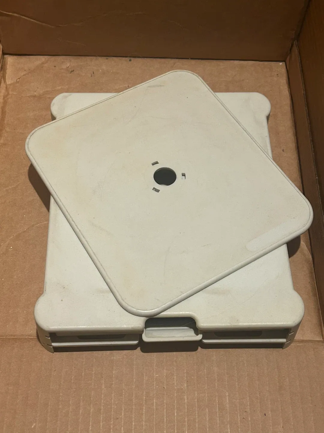 Rotating Monitor stand