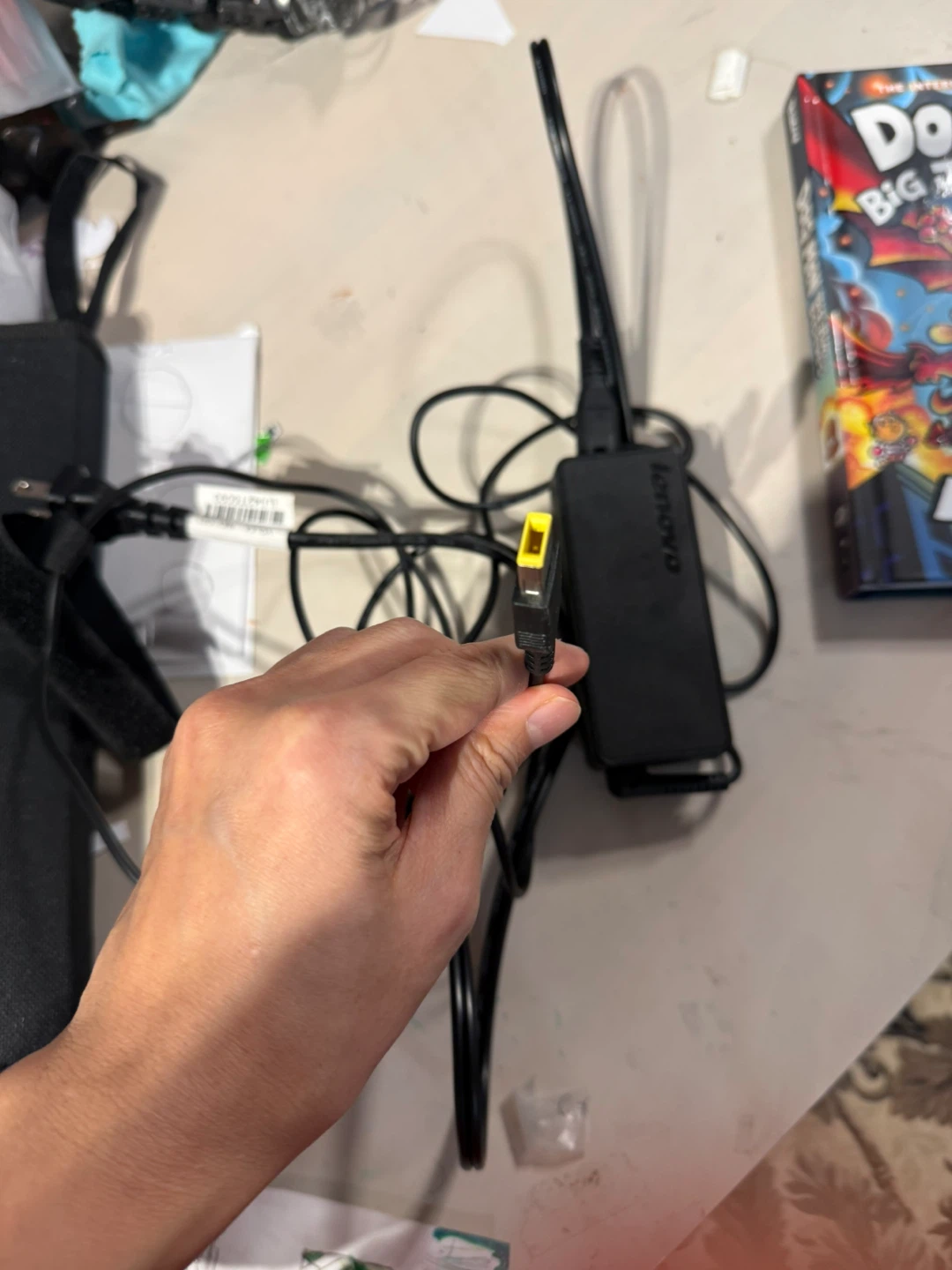 Lenovo Laptop adapter - photo 2