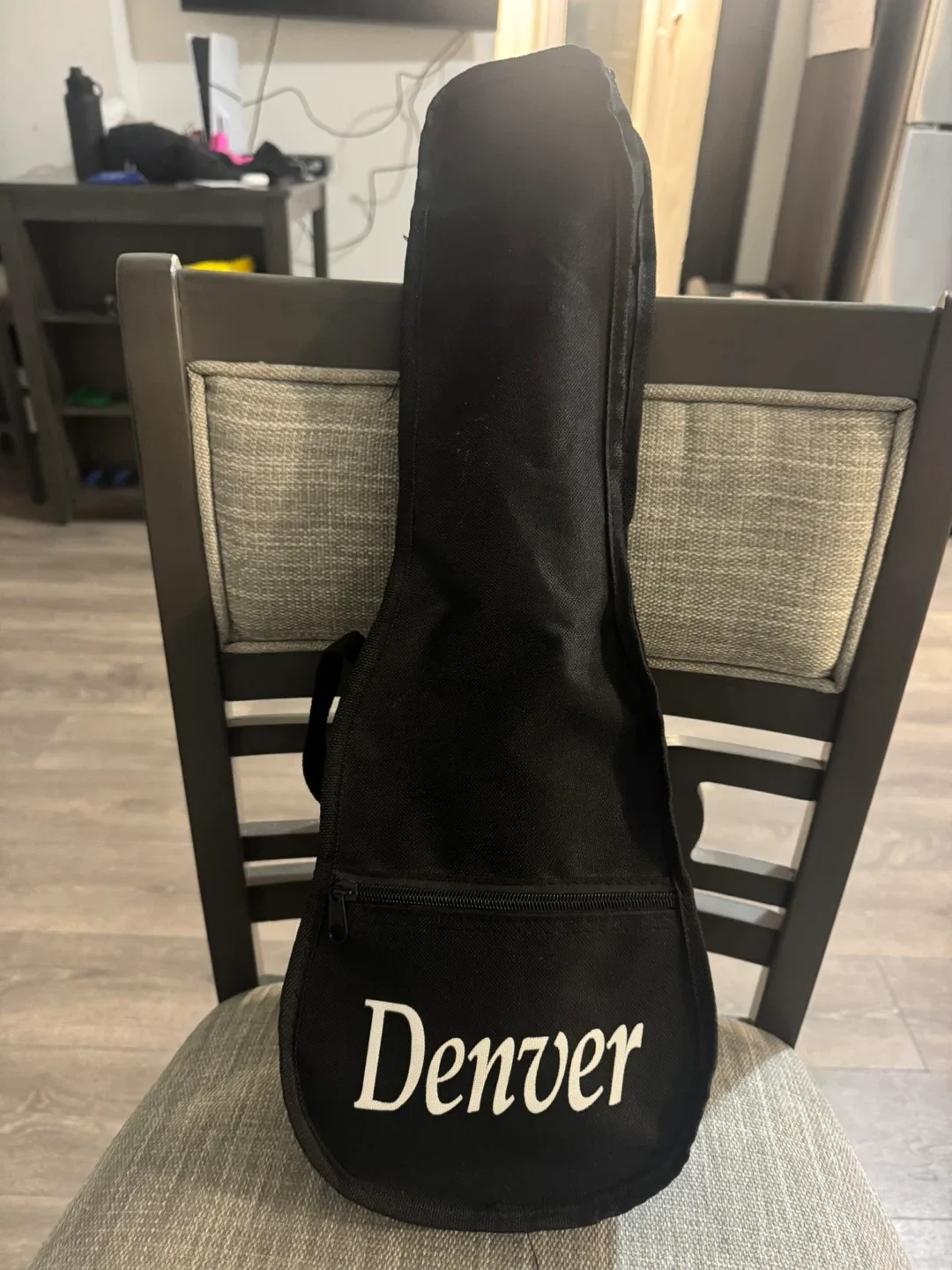 Denver DUKE PPL Ukulele with Case image indicator(5)