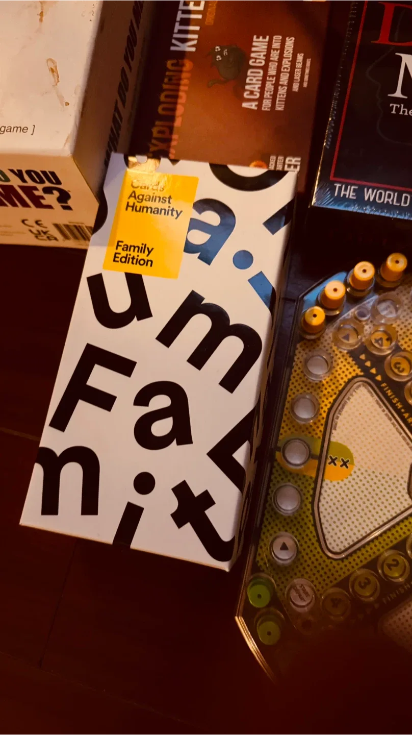 Dirty Minds & What Do You Meme? Card Games image indicator(2)