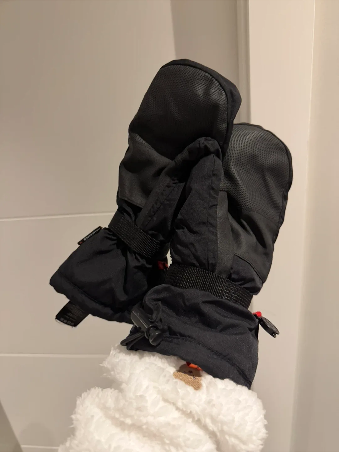 Kombi Women's Ski Snowboard Mittens - Size M image indicator(2)