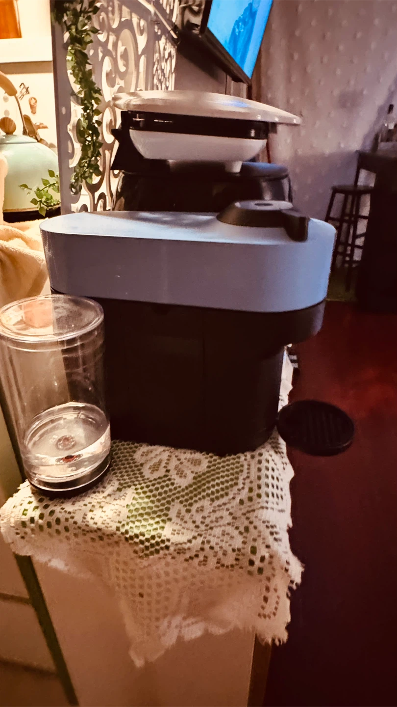Nespresso Vertuo Pop Coffee Machine - photo 3