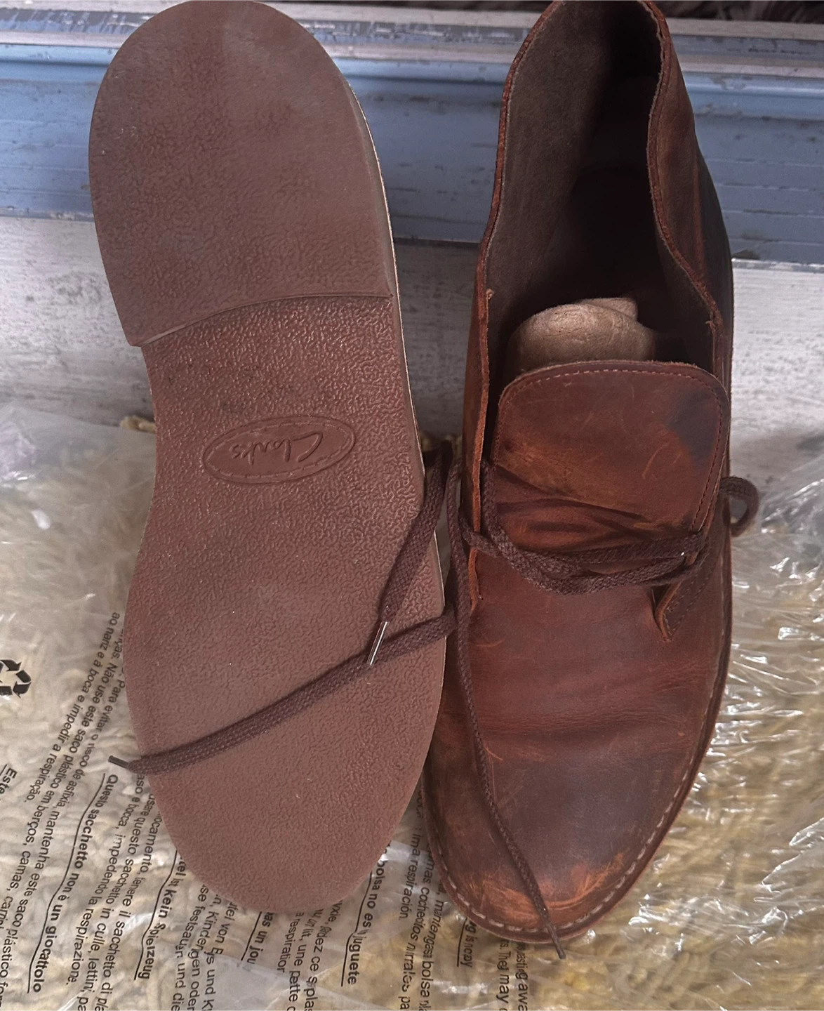 Clarks Leather Chukka Boots( size: 11) - photo 2