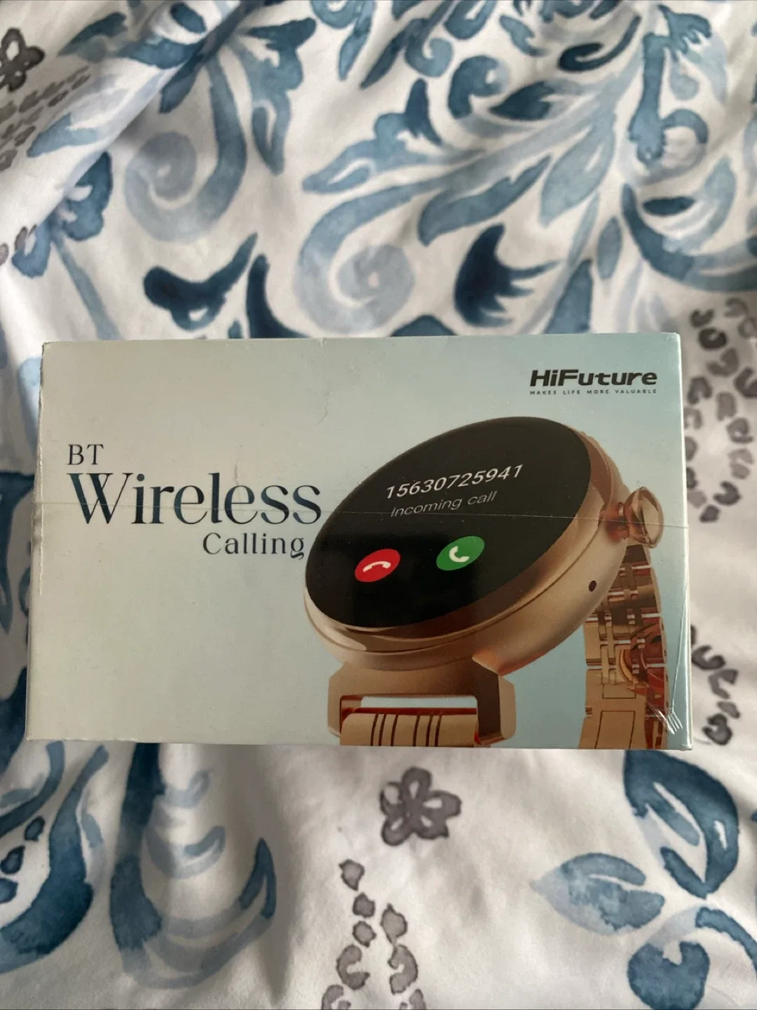 HiFuture Aura Smartwatch - Gold, New in Box image indicator(5)