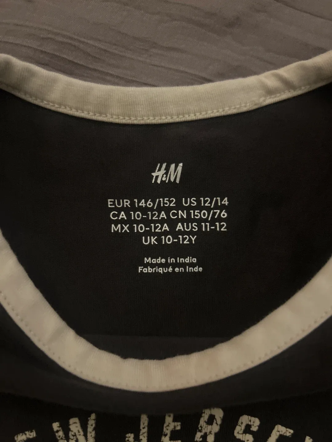 H&M Black Ringer Tee - Size 12/14 image indicator(2)
