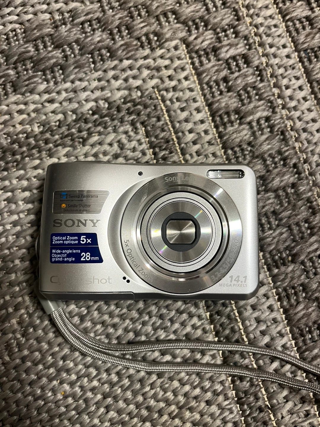 SONY Cyber-shot DSC-S5000 Digital Camera