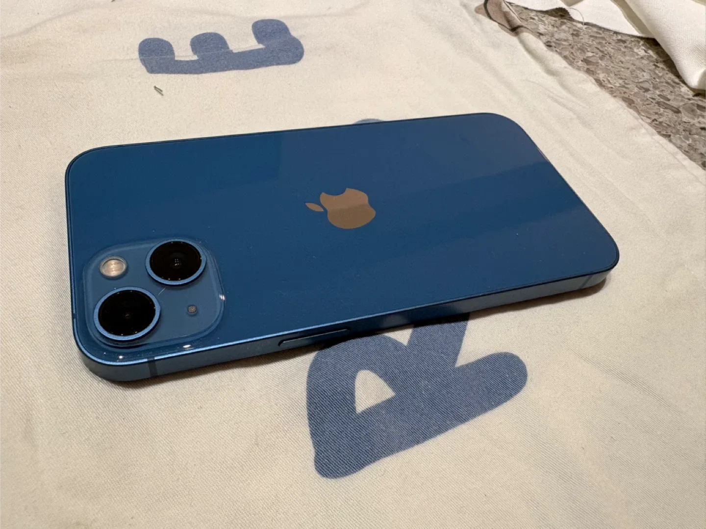 iPhone 13 Blue