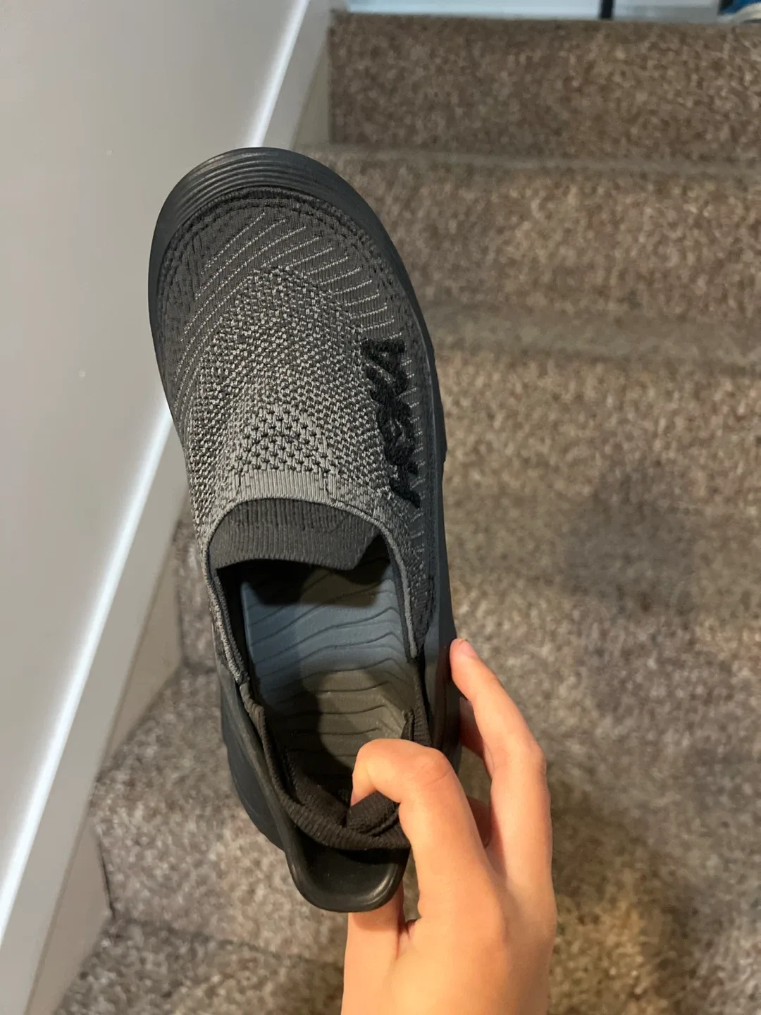 Hoka U Restore TC, Size 5, Black image indicator(2)