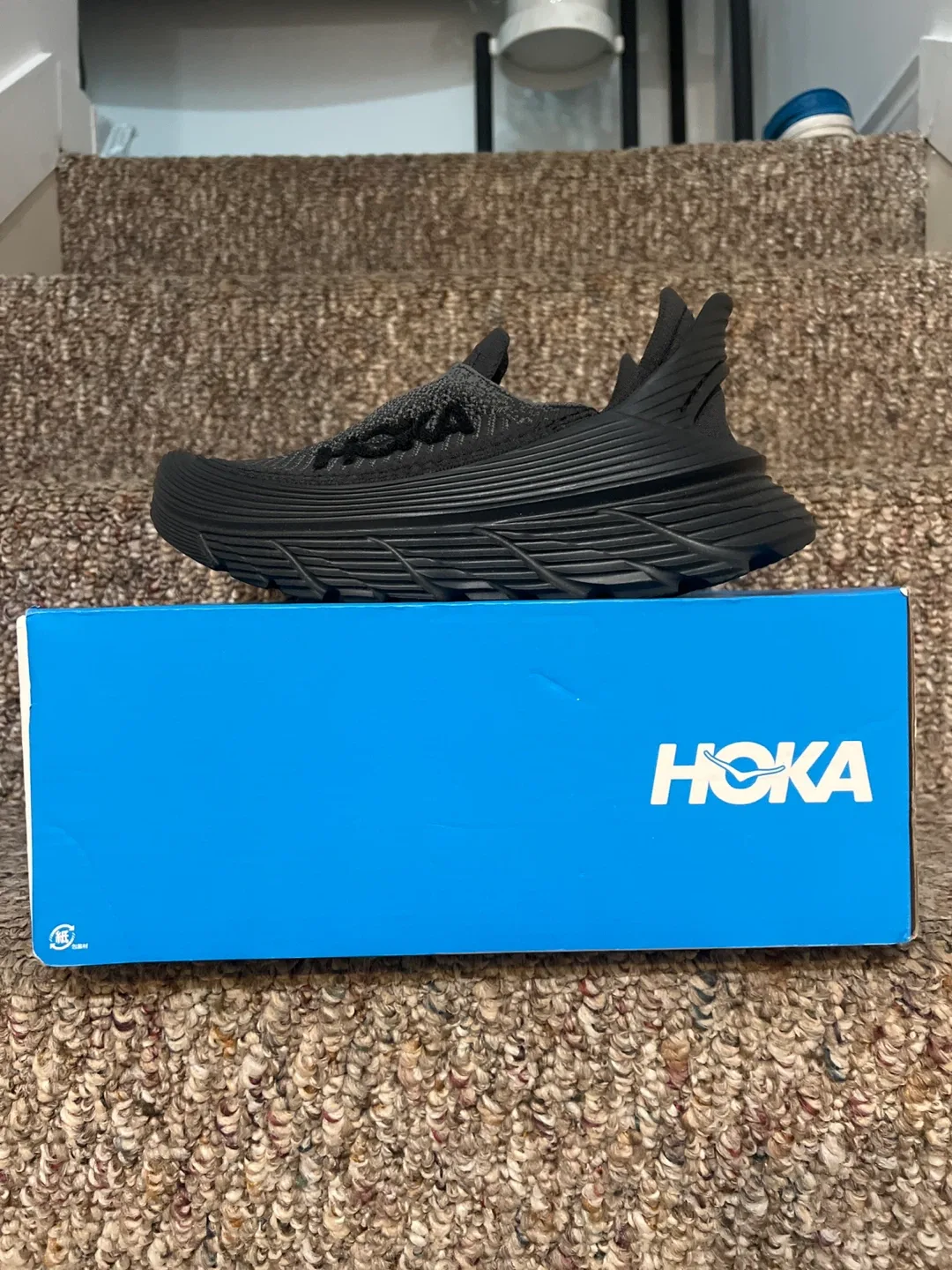 Hoka U Restore TC, Size 5, Black image indicator(5)