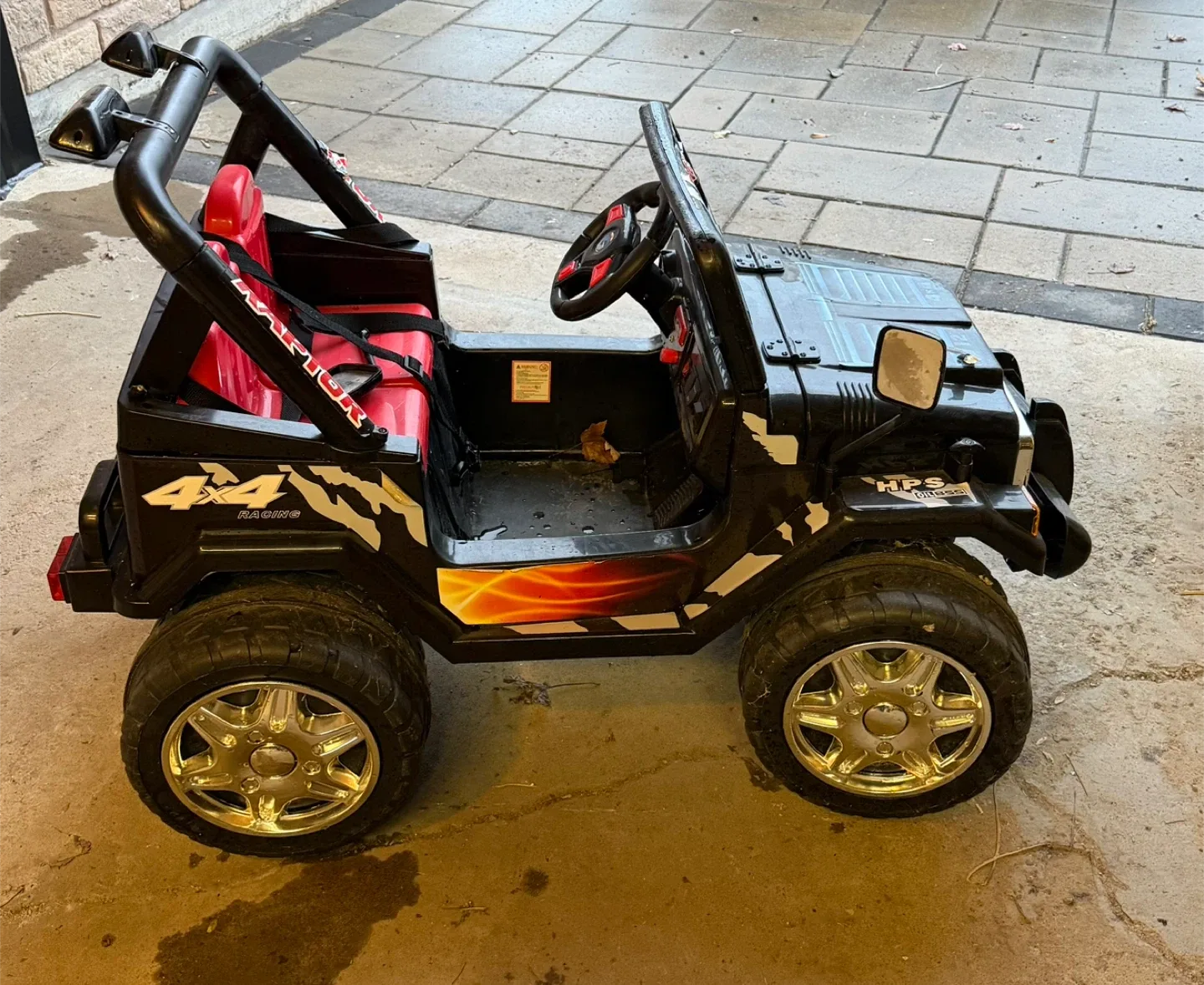 Kids' Raptor Racing 4x4 Ride-On Truck