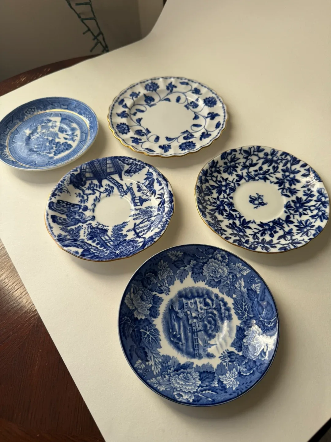 Assorted blue & white vintage small plates