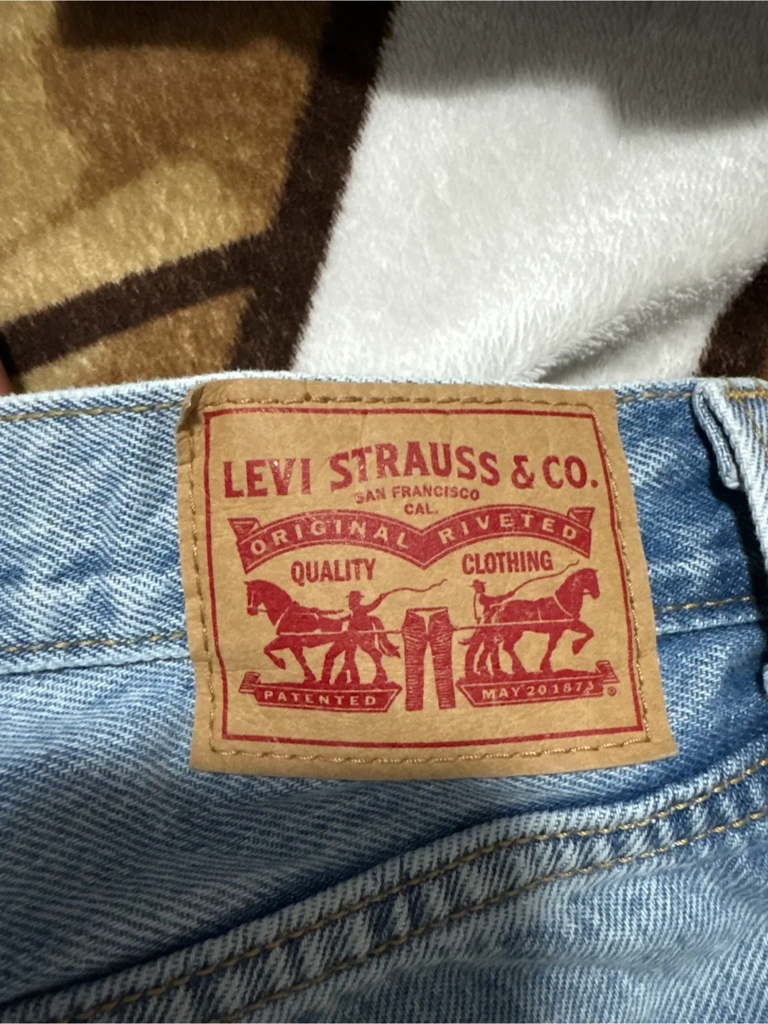 Levi's '94 Baggy Wide Leg Jeans - Size 24 image indicator(3)