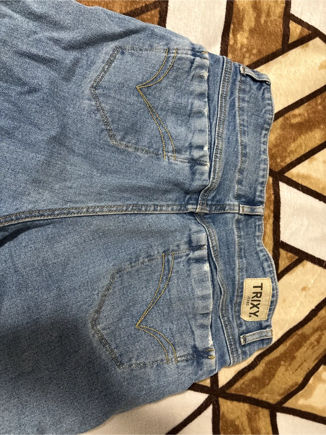 Trixy Jeans - Light Wash image indicator(2)