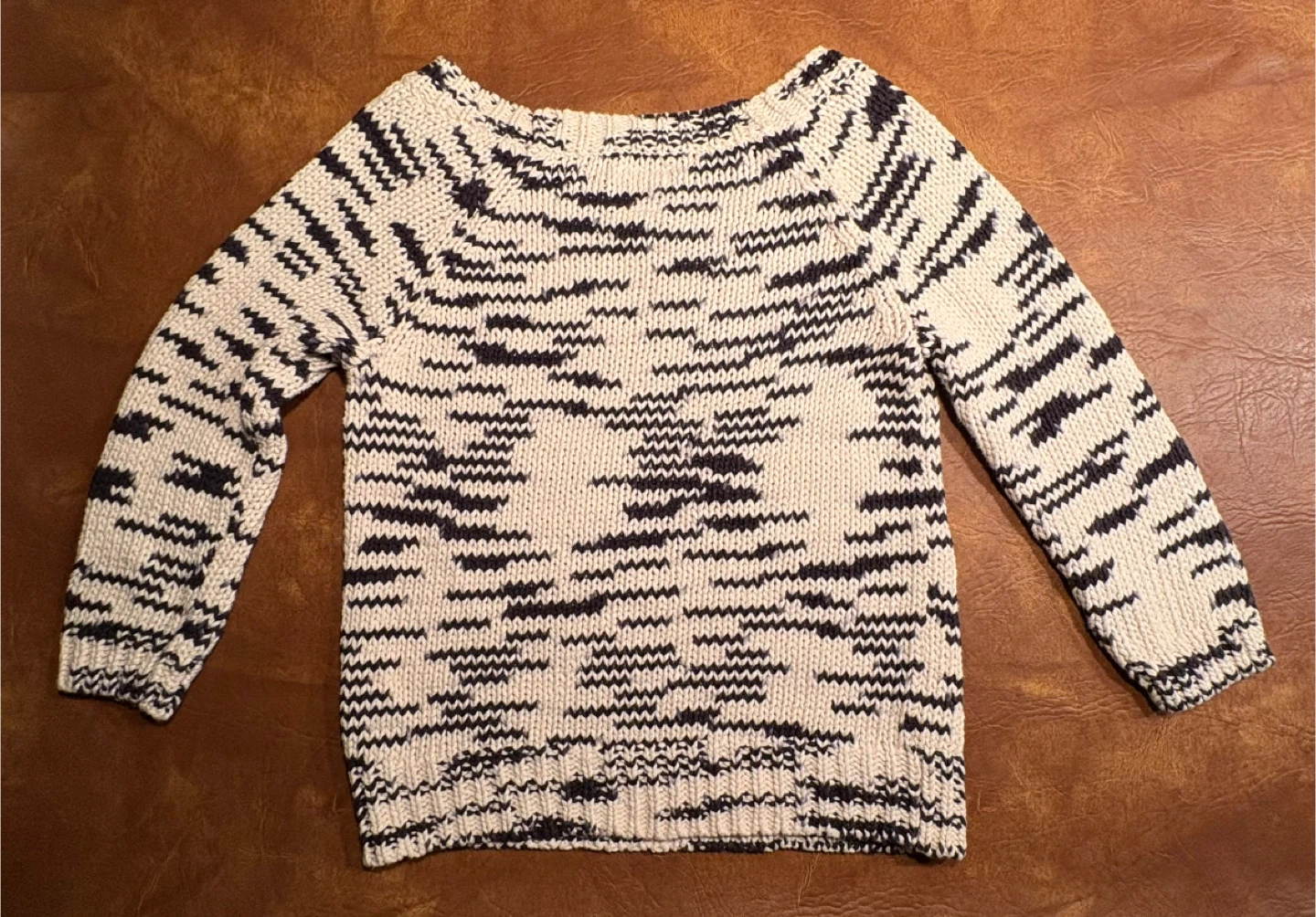 Hand Knit Sweater - photo 2
