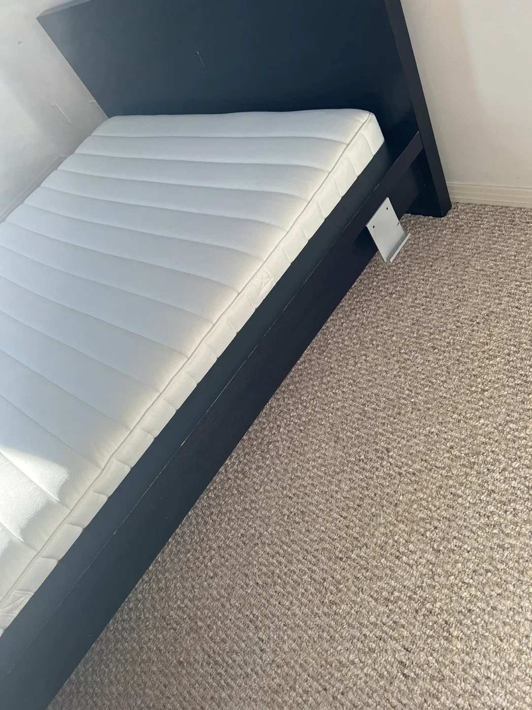 IKEA Malm Bed Frame with Mattress image indicator(4)