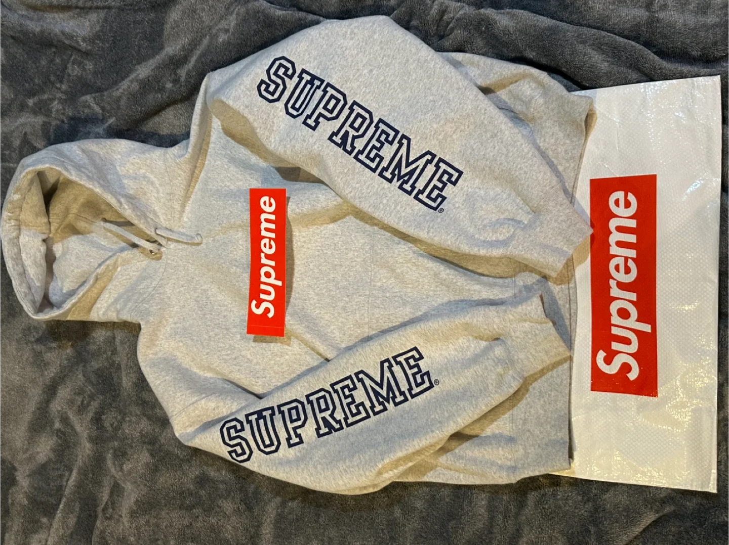 Supreme Hoodie.