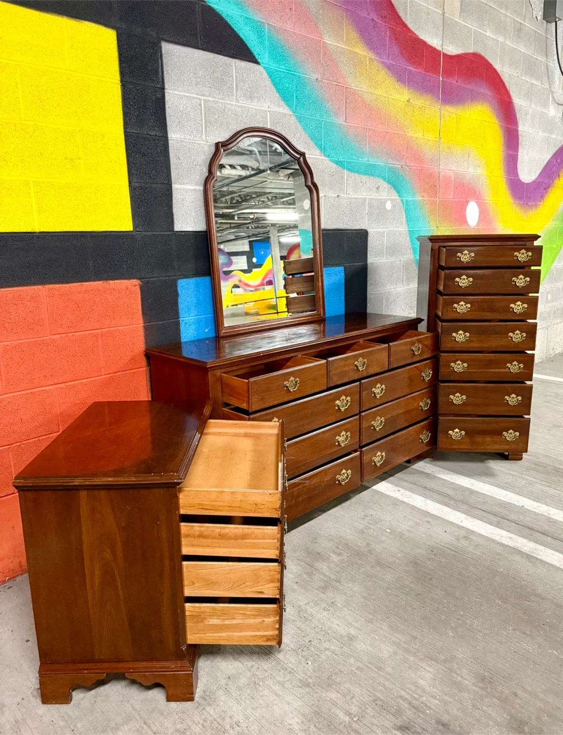 Knob Creek Fine Home Furnishing Set – Fully Restored image indicator(2)