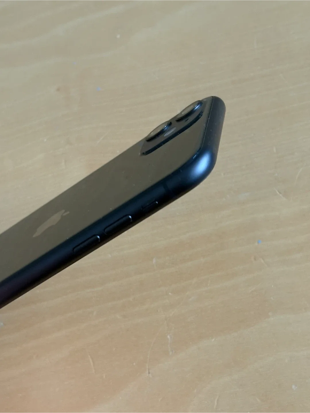 Apple iPhone 11 - Black 64GB image indicator(4)