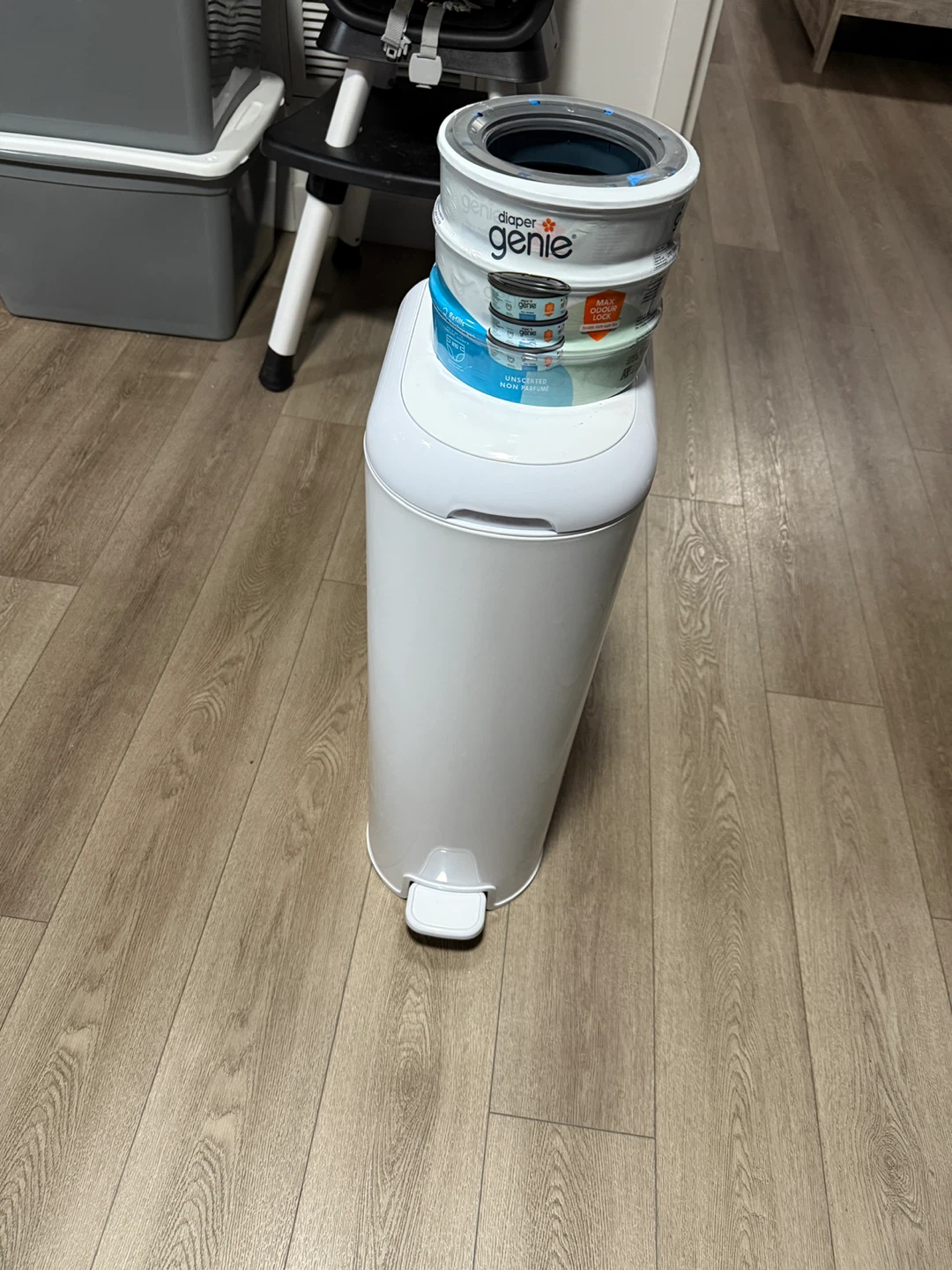 Diaper Genie Complete Diaper Pail with Refills