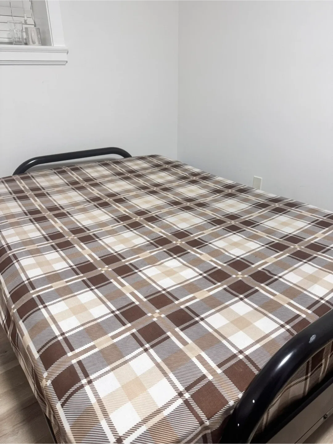 Black Metal Bed Frame with Mattress - Double/Full Size image indicator(2)