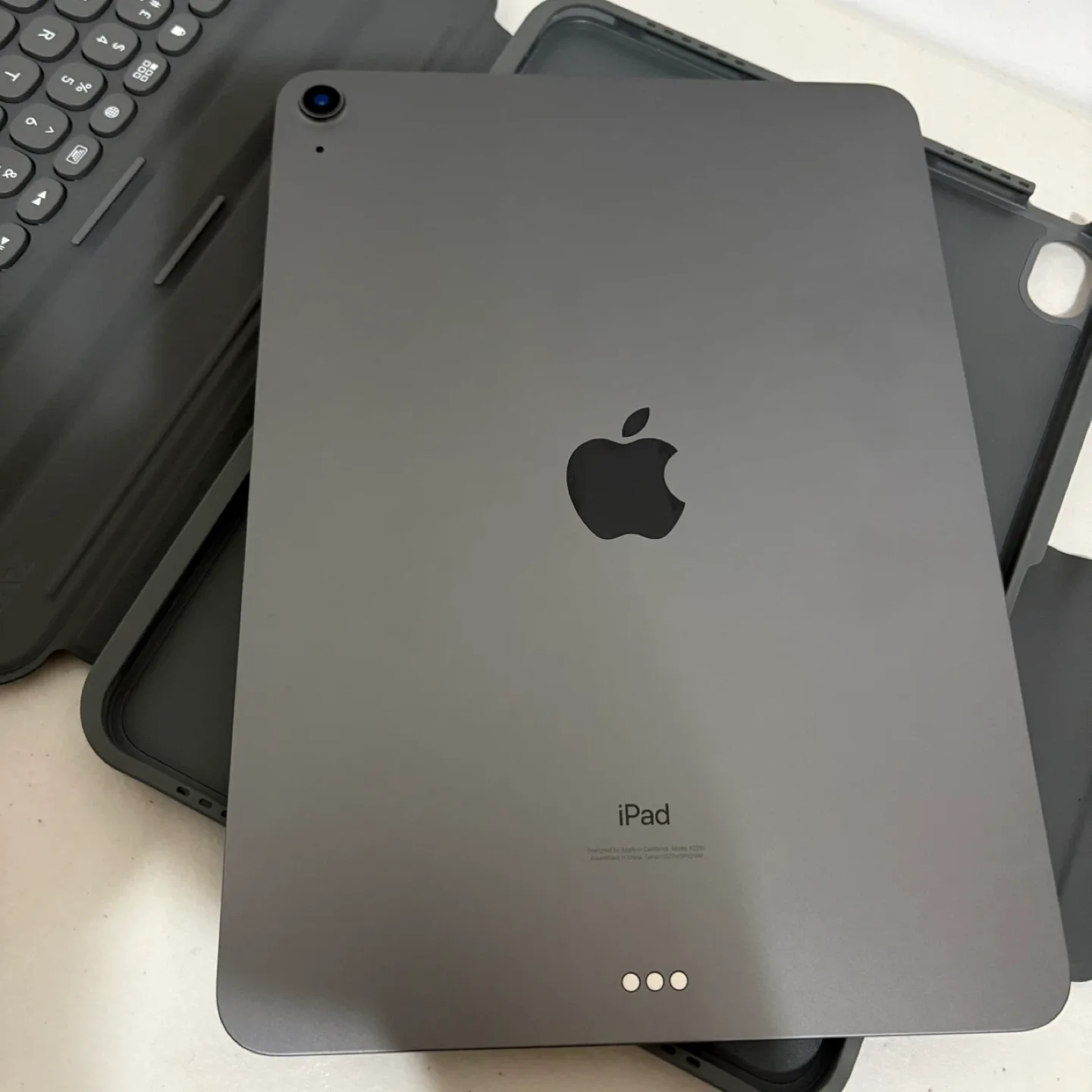 iPad Air 4th 11 inch - 64GB - WIFI - EXCELLENT CONDITION