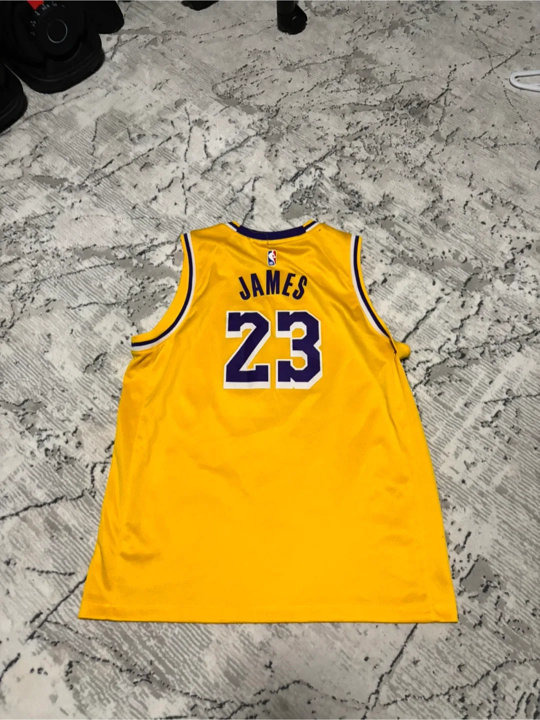 Nike Lakers LeBron James #23 Jersey - XL image indicator(5)