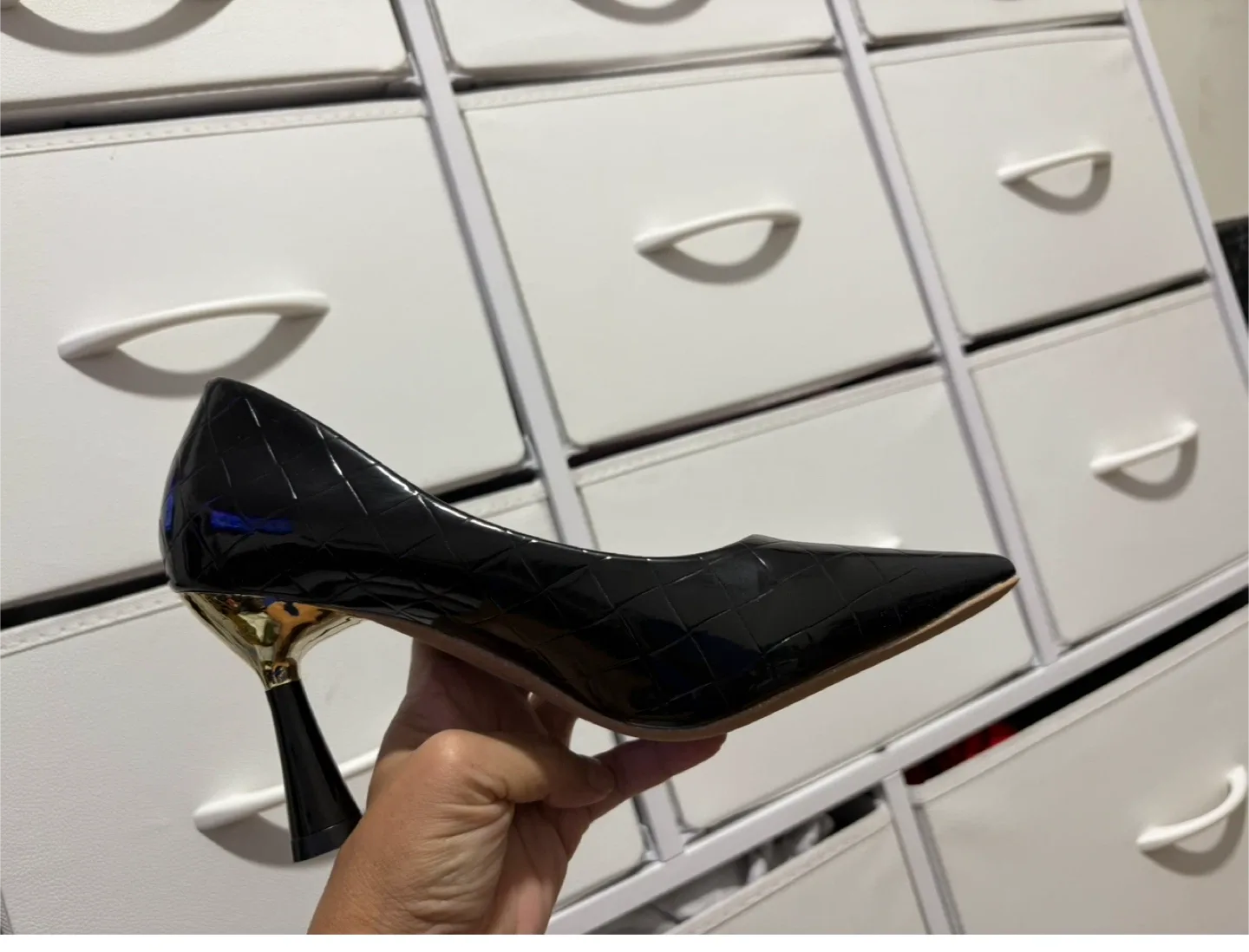 Leguanitos Black Patent Leather Heels image indicator(3)