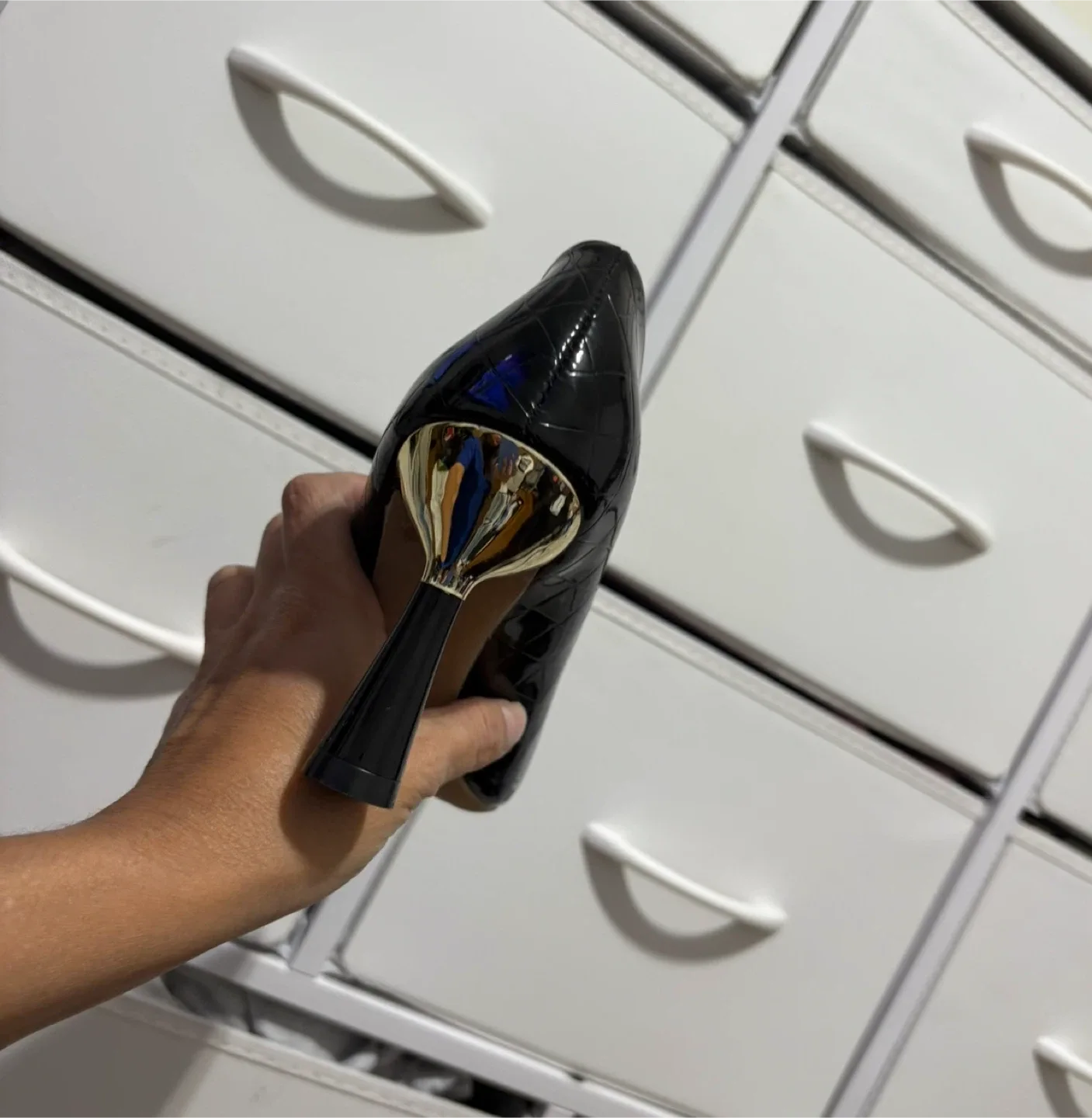 Leguanitos Black Patent Leather Heels image indicator(2)