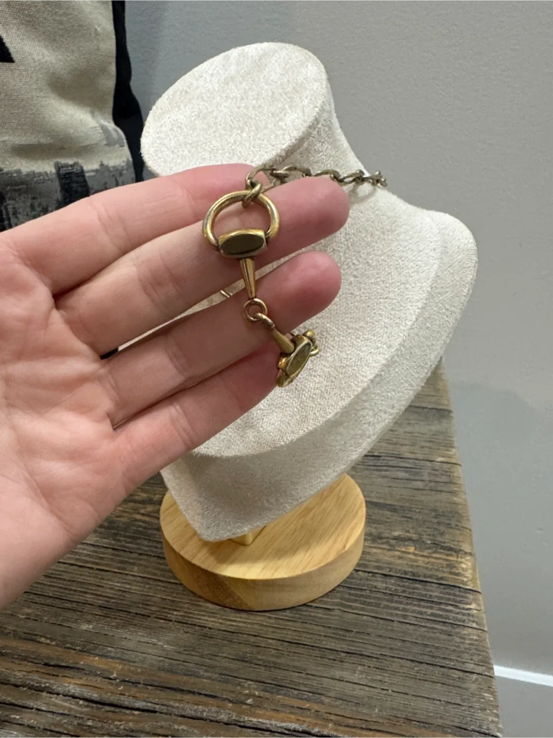 Horsebit gold Chain choker / necklace (as is scratches) image indicator(7)