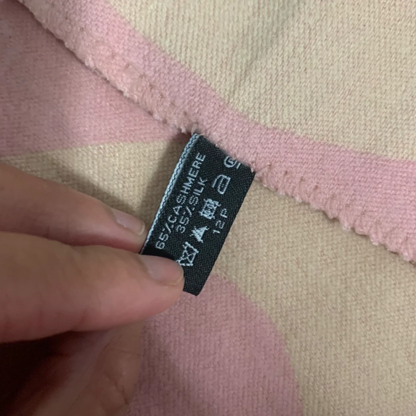 Loewe Pink Cashmere/Silk Scarf image indicator(3)