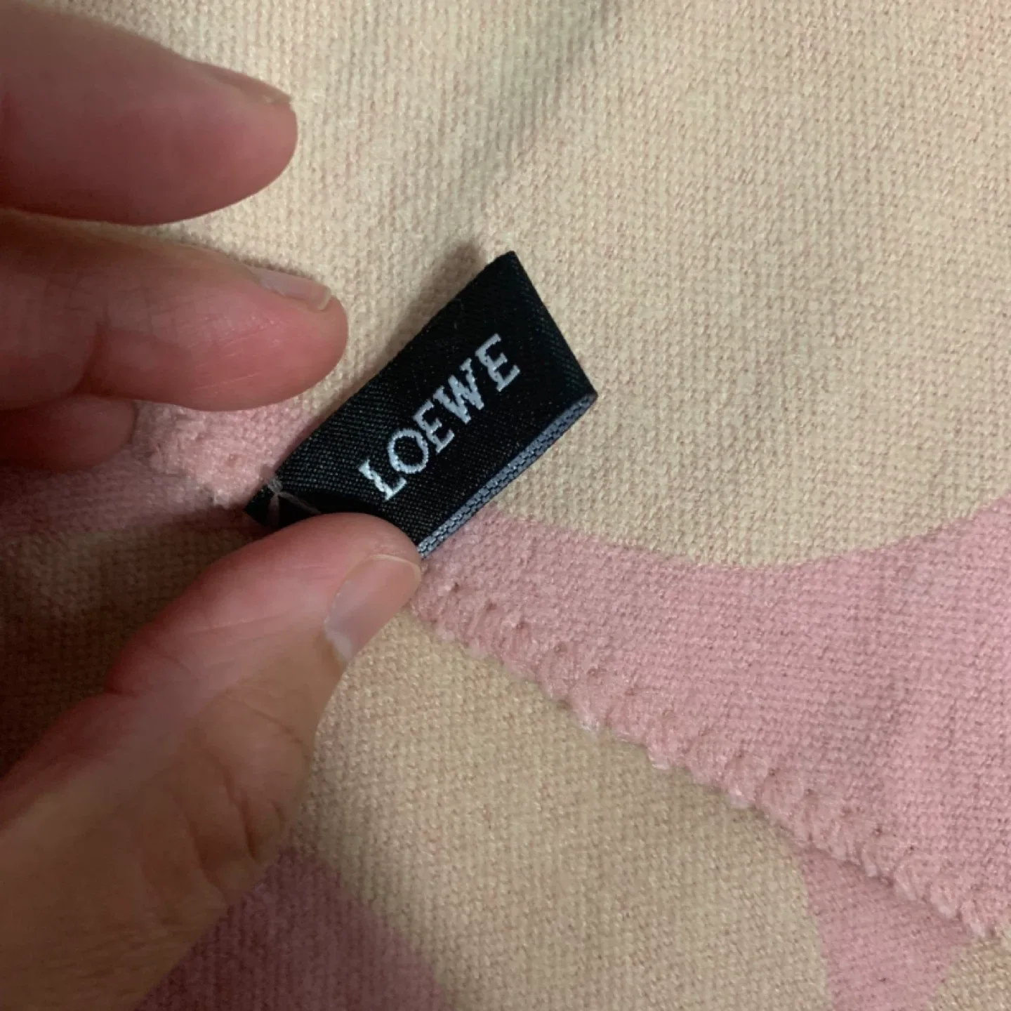 Loewe Pink Cashmere/Silk Scarf image indicator(2)