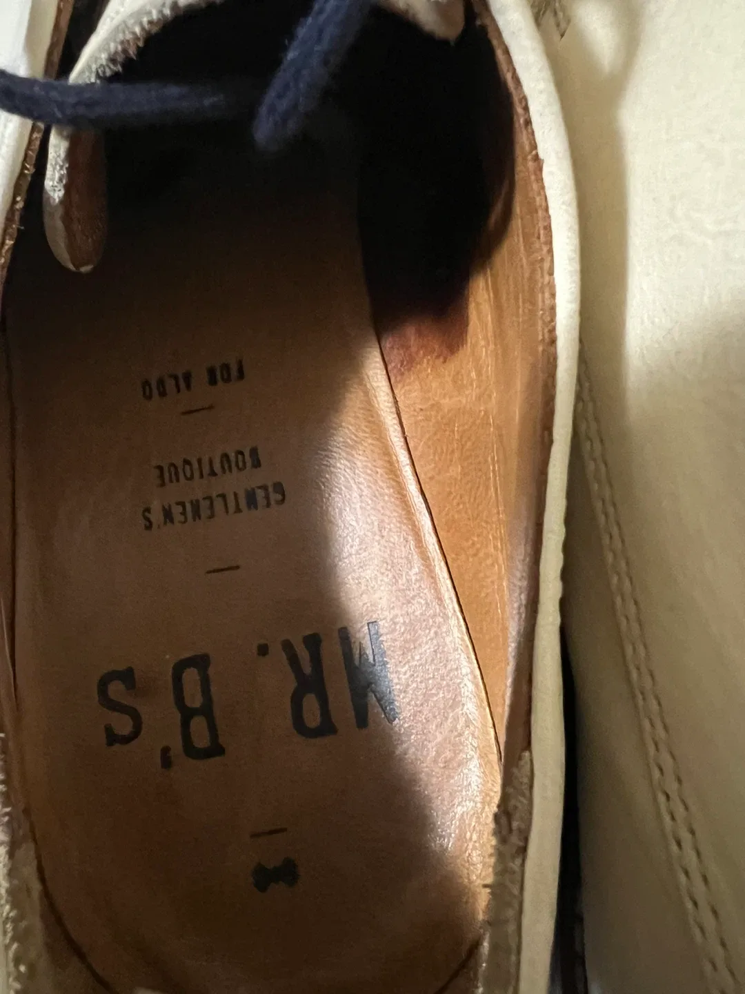 MR. B's Gentleman's Boutique Shoes, Size 11 image indicator(3)