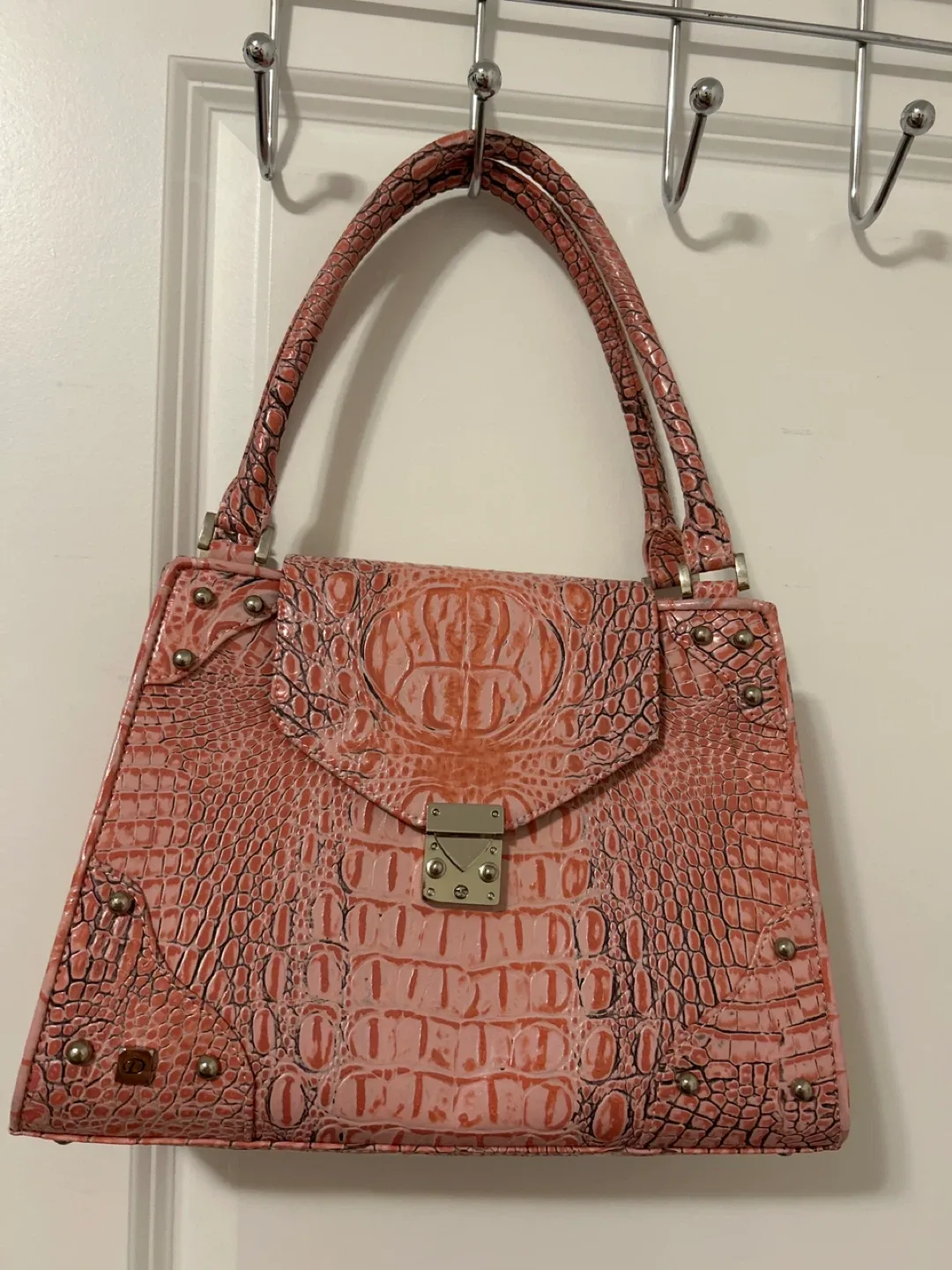 Pink Crocodile-Pattern Handbag