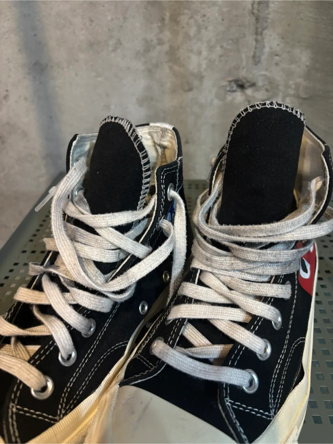 Comme des Garçons PLAY x Converse Chuck Taylor High-Tops image indicator(3)