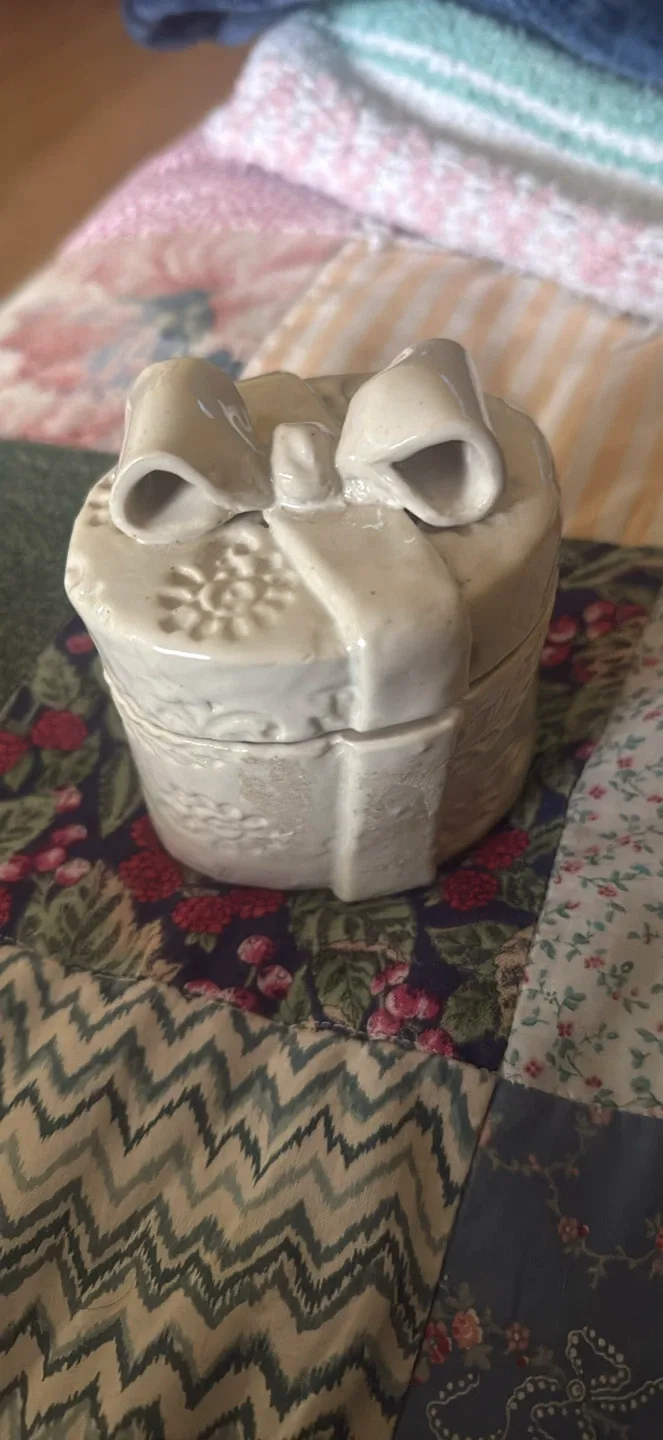 Ceramic Trinket Box