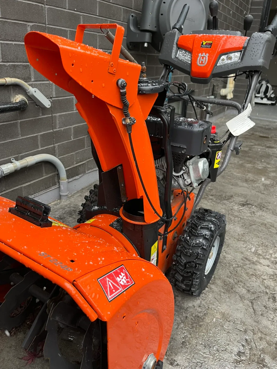 Husqvarna ST 224P Snowblower image indicator(4)