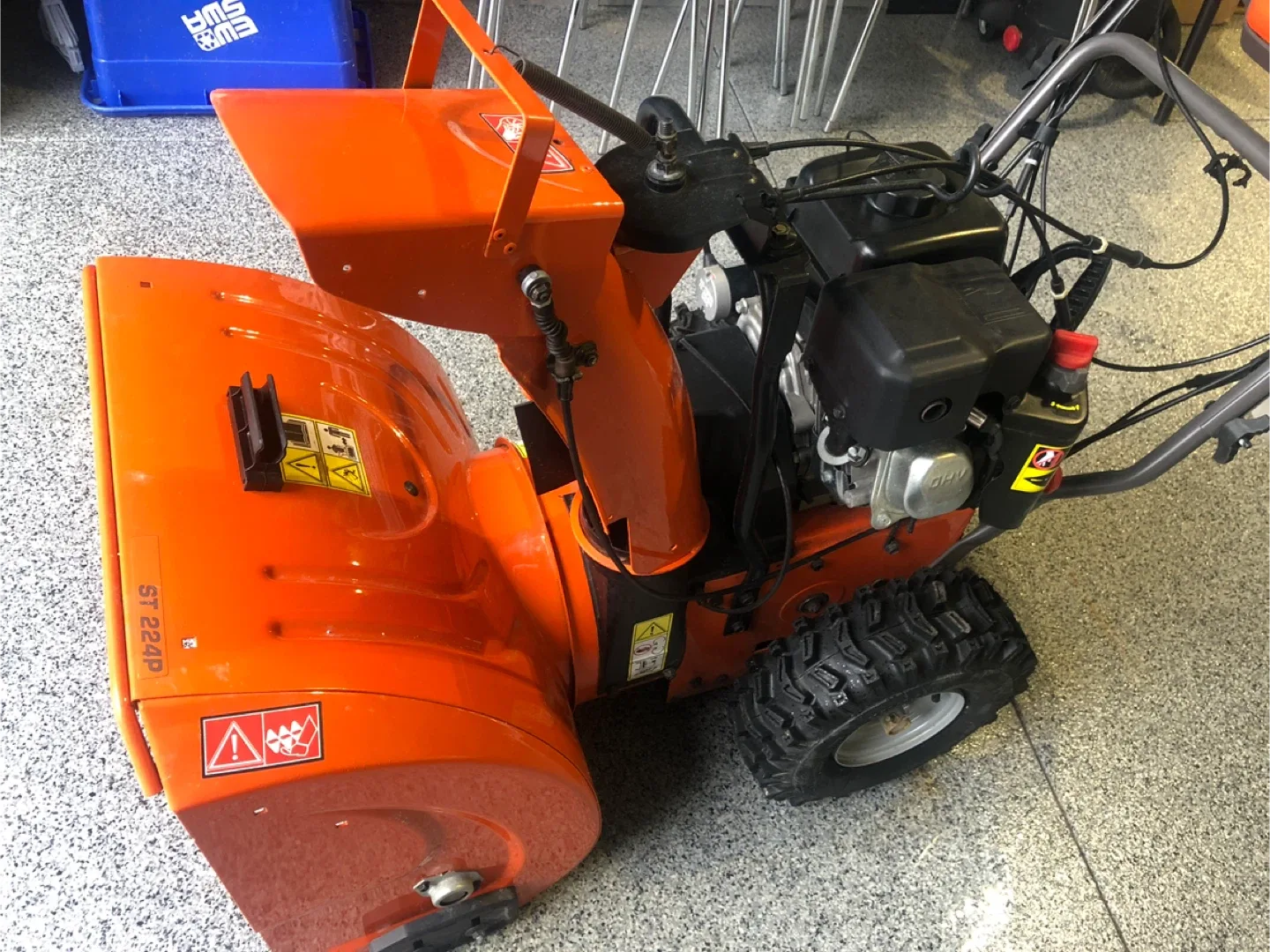 Husqvarna ST 224P Snowblower image indicator(7)