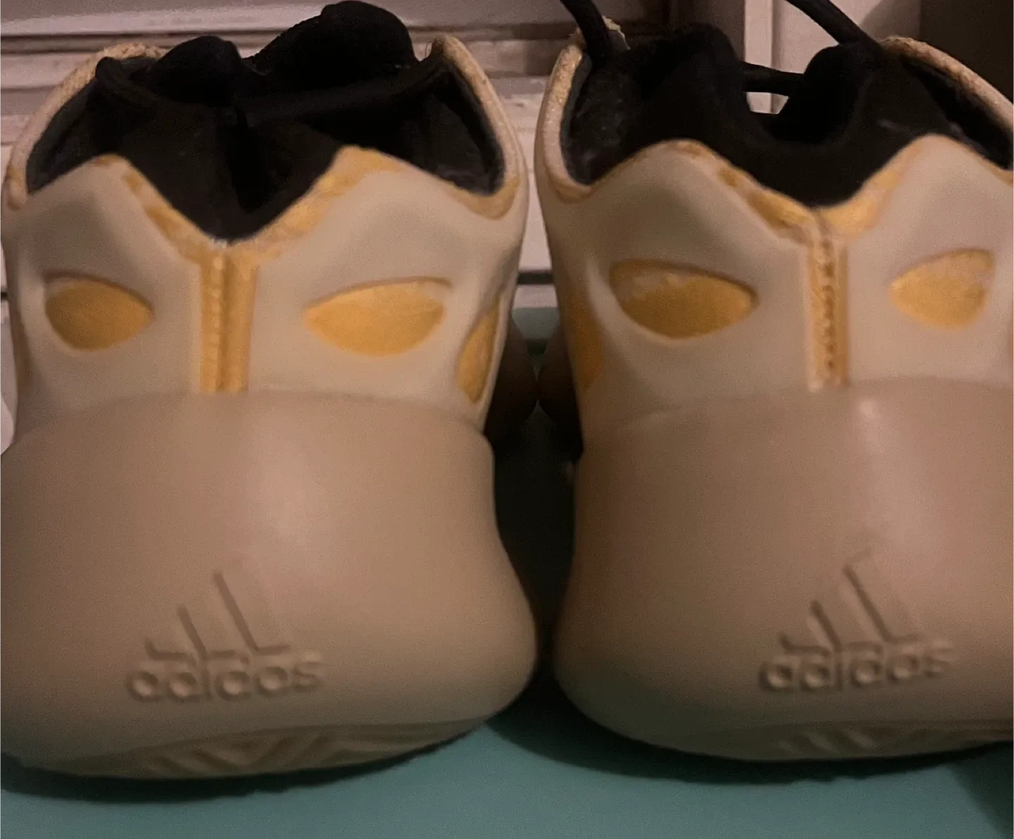 Adidas Yeezy 700 V3 Size 7 US **It is replicated** image indicator(6)